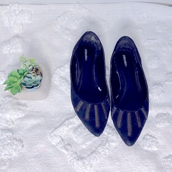 Xhilaration Pointy-Toed Zipper Faux Suede Flats Size 10 - Picture 1 of 7